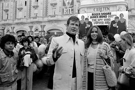 Roger Moore and Barbara Bach at the premiere of The Spy Who Loved Me