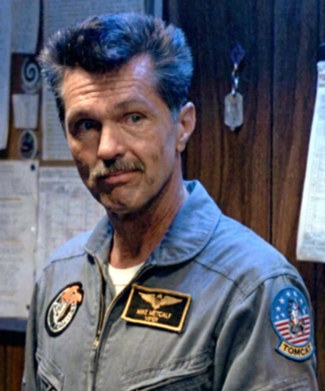 Tom Skerritt (in Top Gun)