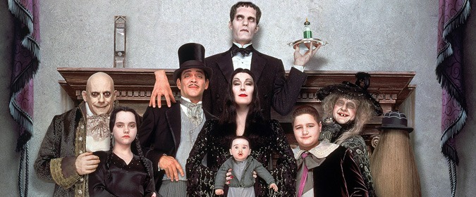 Tim reviews Barry Sonnenfeld’s ADDAMS FAMILY VALUES (1993) in 4K UHD from Paramount!